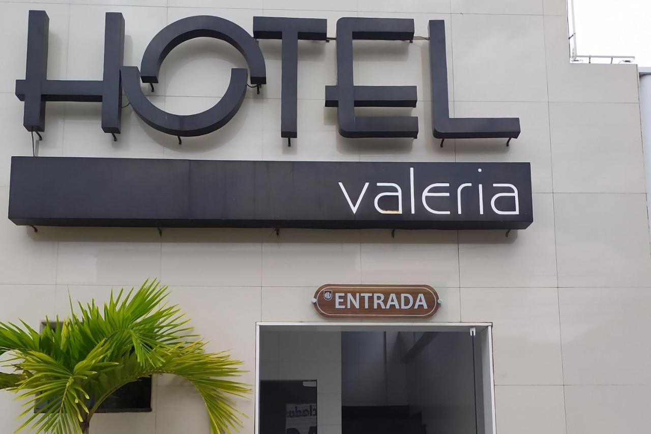 Oyo Hotel Valeria Salvador Exterior photo